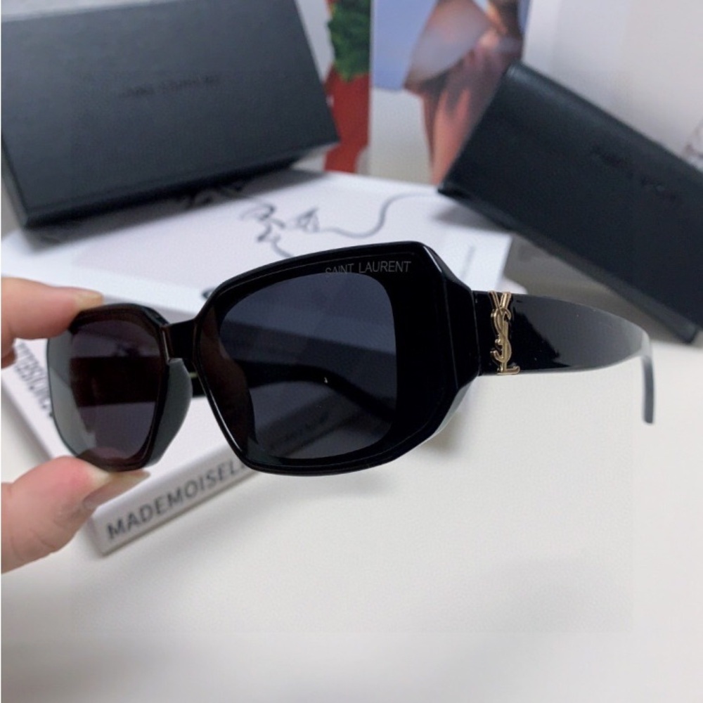 Saint Laurent Black Sunglasses - Picture 6 of 8